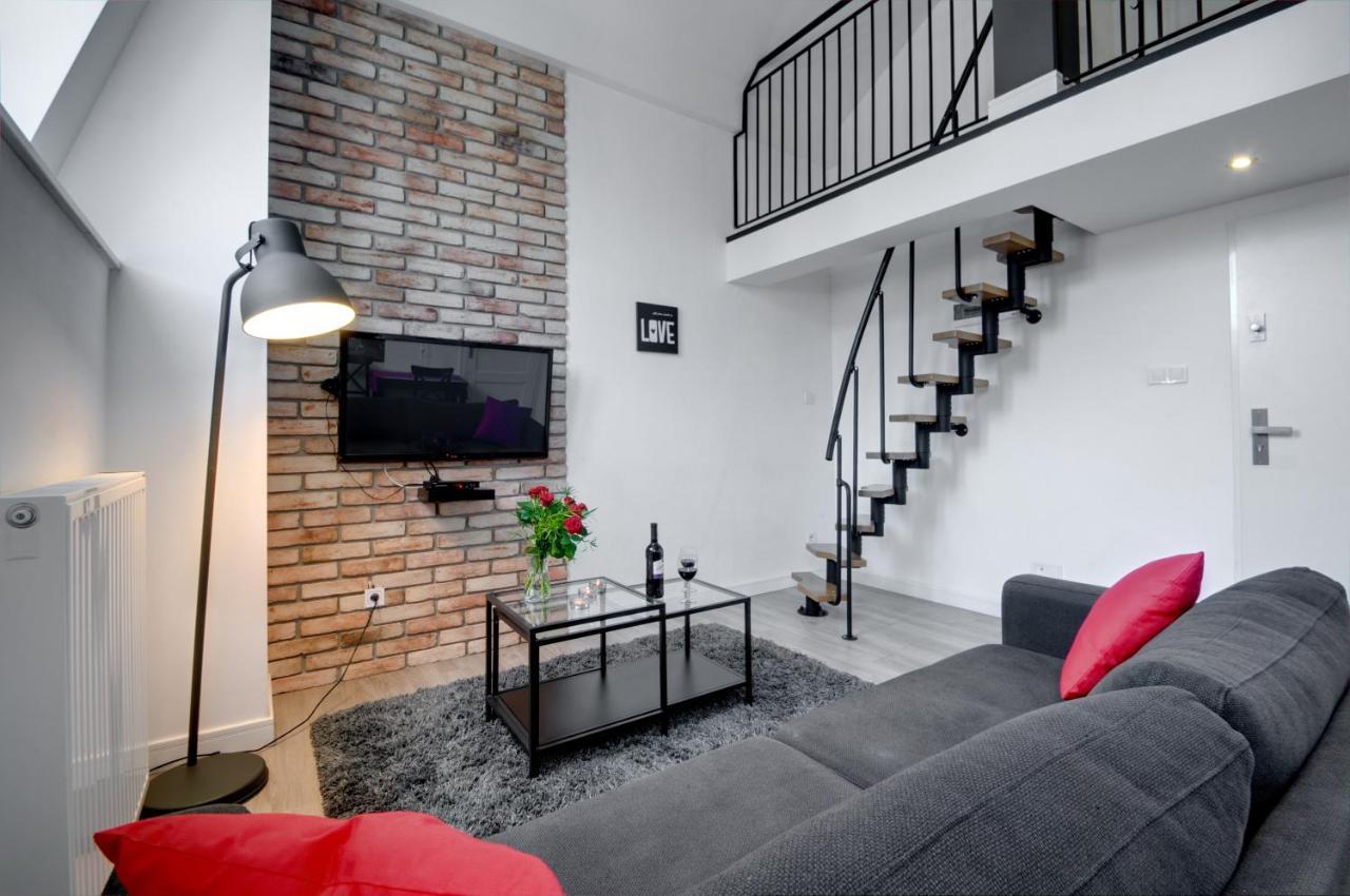 Apartament Romantyczny Zamkowa15 Krasków Exterior foto